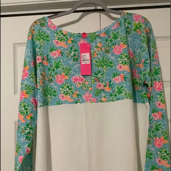Lilly Pulitzer | NWT Disney Parks Collection Finn Top - Picture 1 of 2